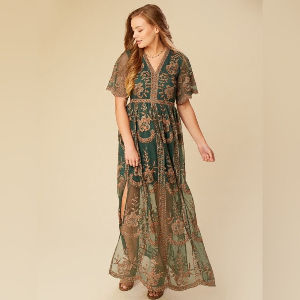 Altar’d state Catania Lace Maxi Dress in the color Hunter Green